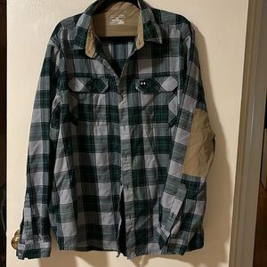 Under Armour plaid XL work shirt loose cold gear